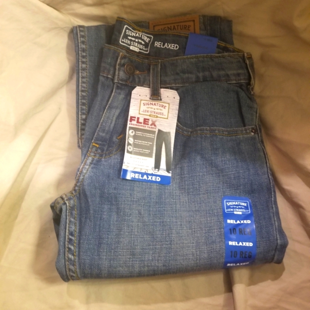 New SIGNATURE by Levi Strauss